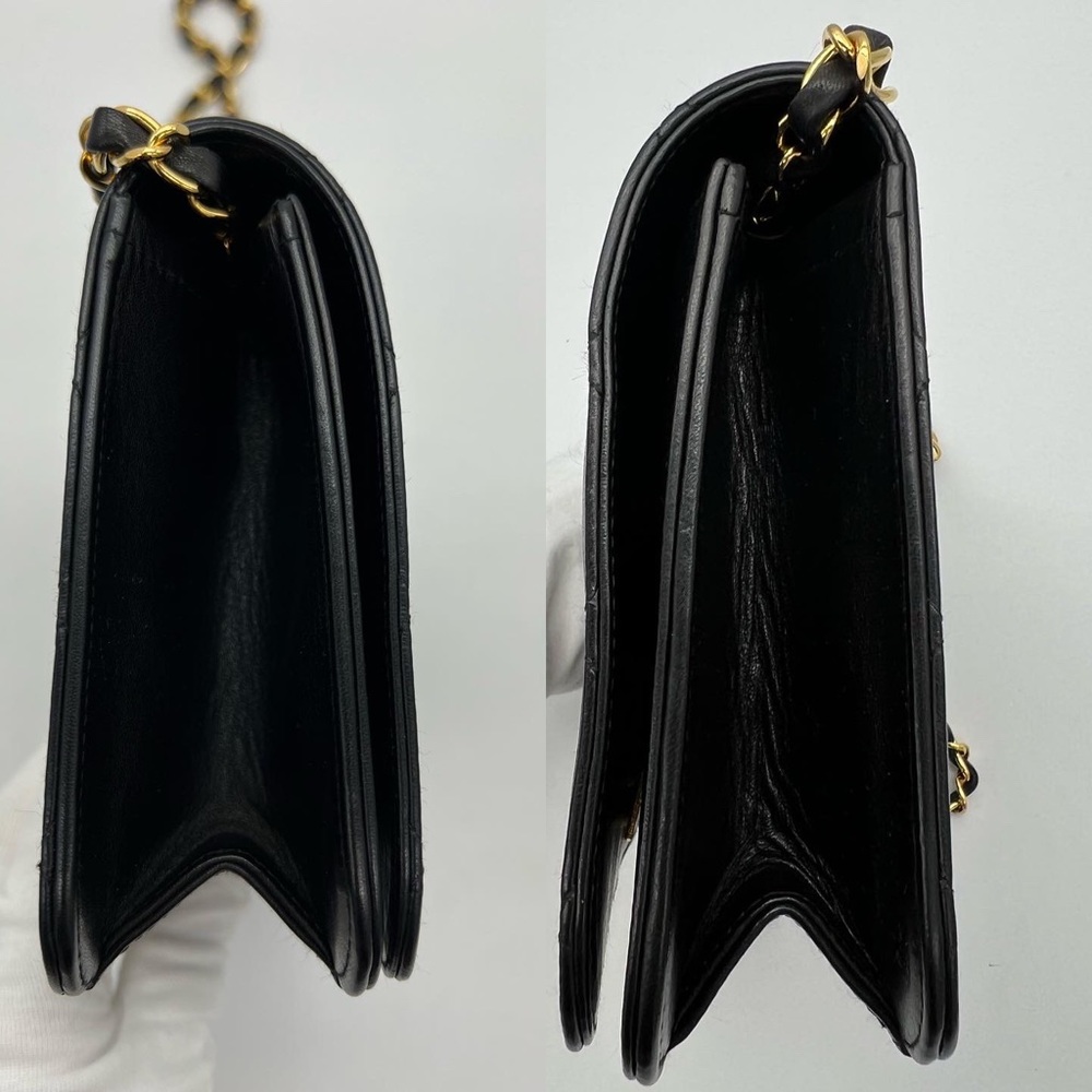 ❌SOLD❌ Authentic Chanel Vintage black Lambskin full flap chain shoulder bag (A) - Picture 12 of 16